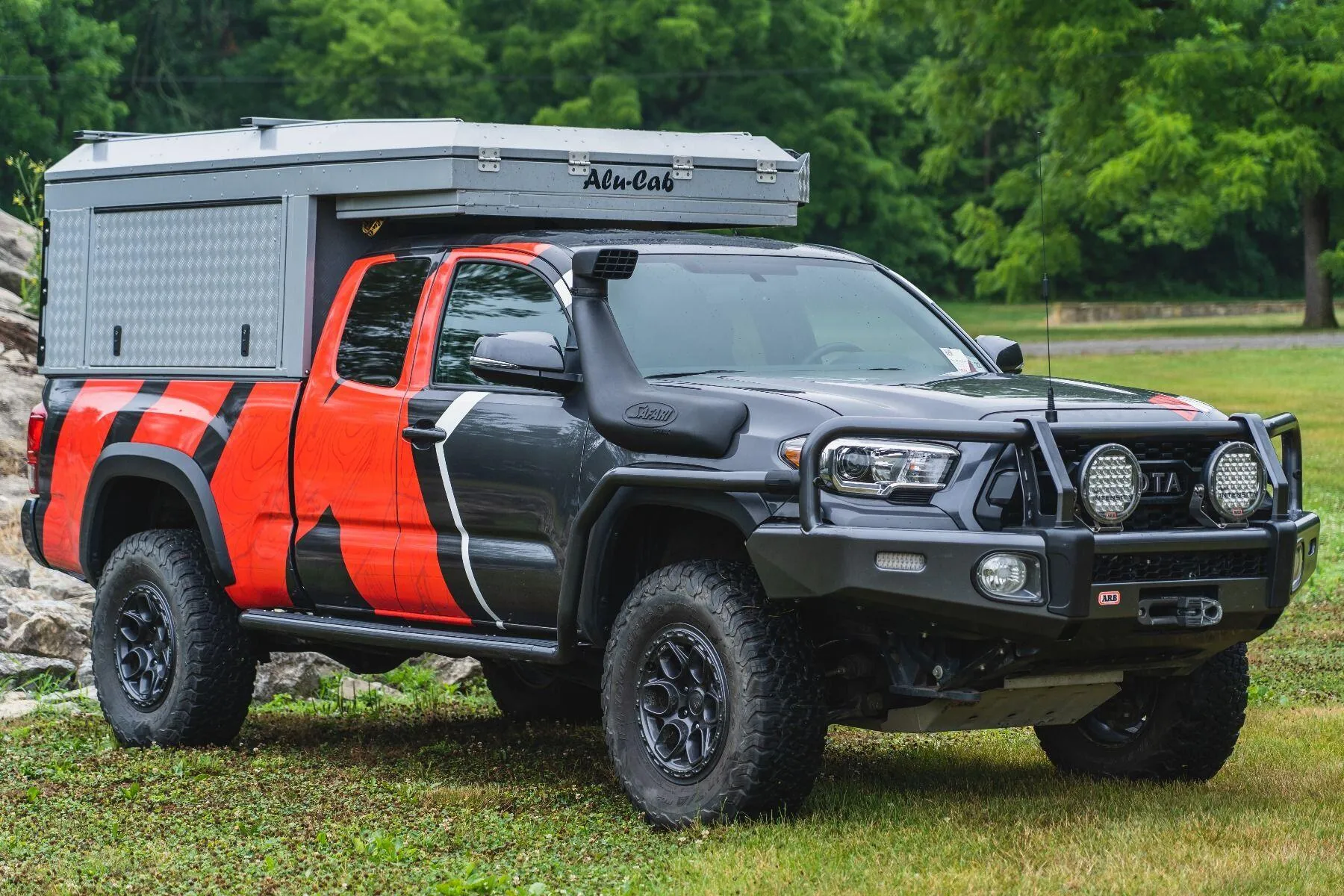 Alu-Cab Toyota Tacoma Canopy Camper 2016 