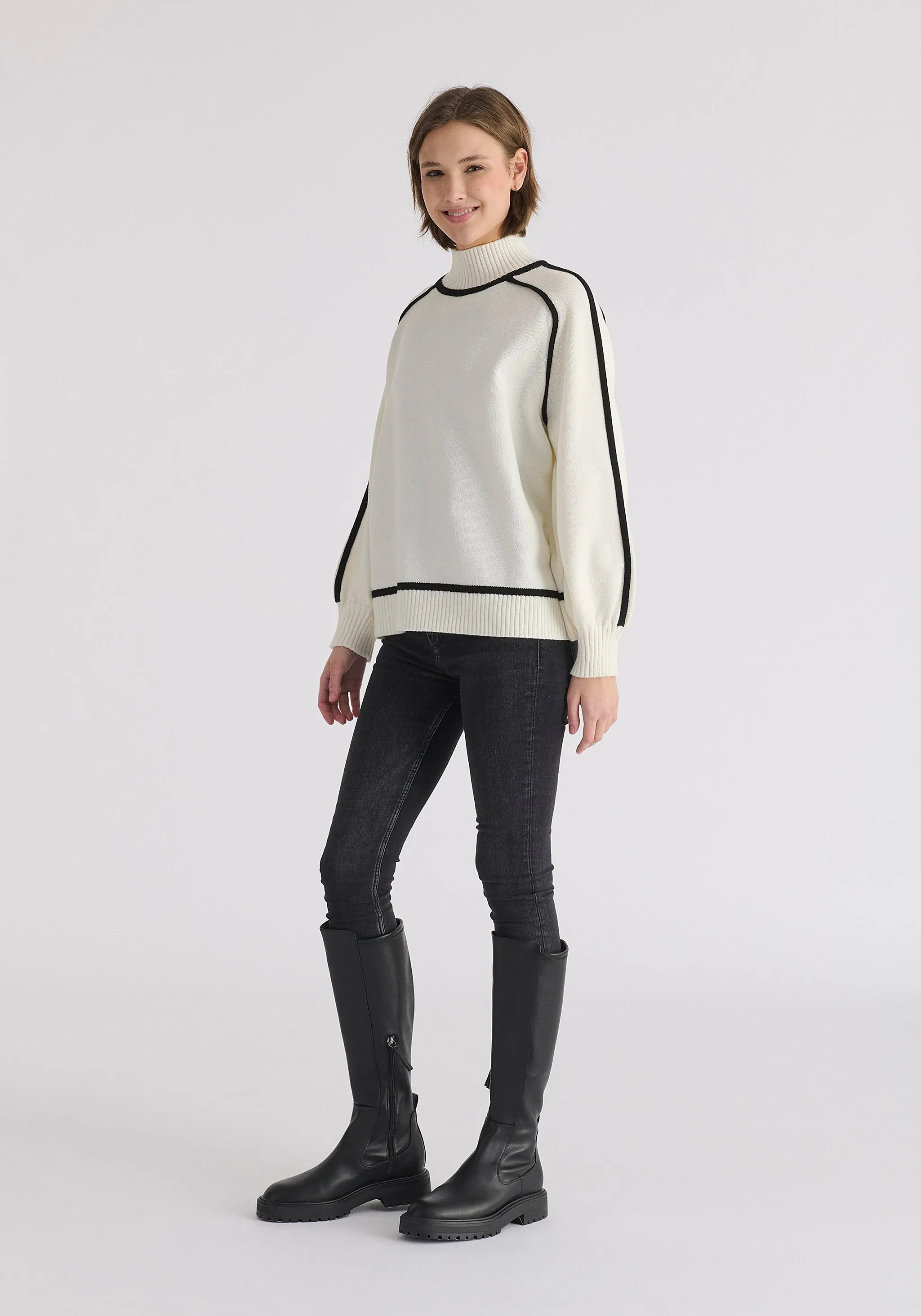 Contrast Stripe Piping Mock Neck Jumper