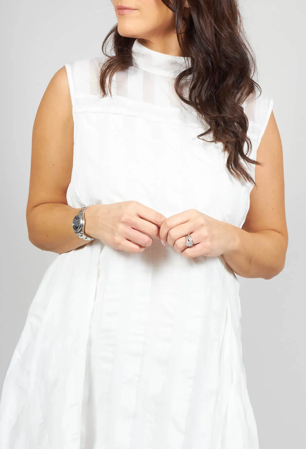 Mama Sleeveless Dress in White