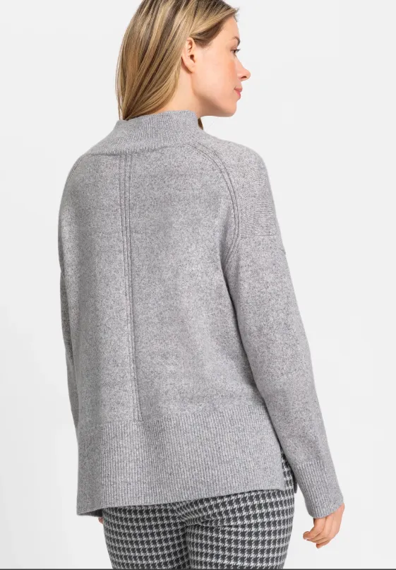 OLSEN<BR>
Long Sleeve Mock Neck Pullover<BR>
Grey, Lilac, Red<BR>