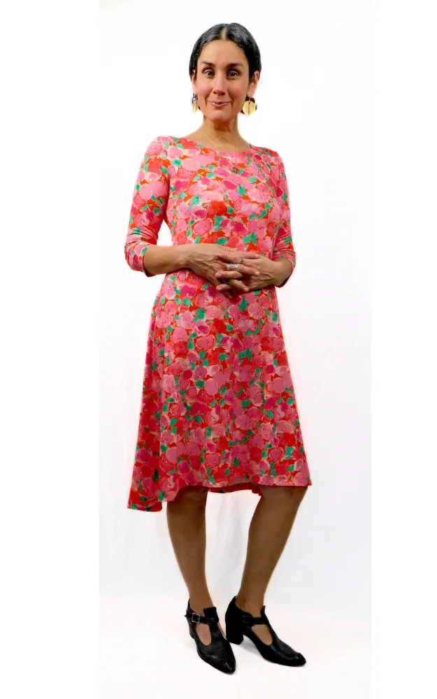 Viscose Semi Fitted Dress 3/4 Sleeve Dress - Rose Print